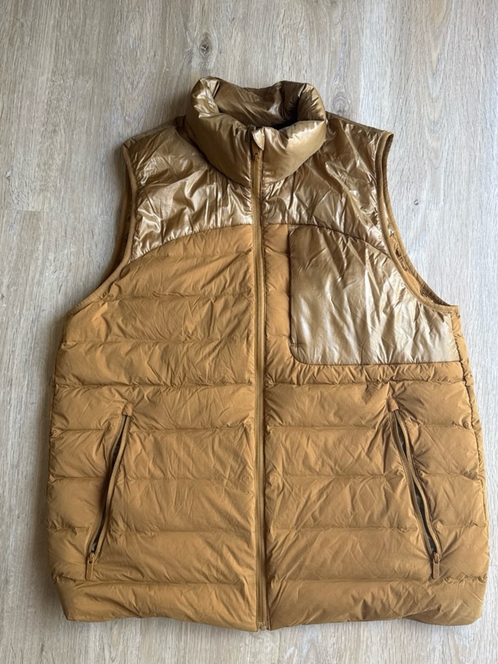 lululemon athletica Two-Tone Tan/Bronze Quilted Vest 6